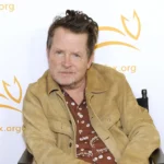 Michael J. Fox, icono de Volver al Futuro, responde con humor al error de CNN en Reactor Al Aire.