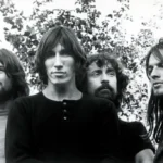 Retrato en blanco y negro de los integrantes de Pink Floyd en los años 70, antes de lanzar sus rarezas inéditas.